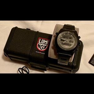 Luminox- SR-71 Blackbird - Swiss quartz watch